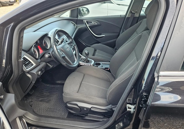 Opel Astra cena 27500 przebieg: 172098, rok produkcji 2011 z Zakroczym małe 211